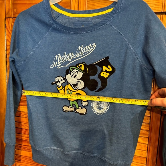Disney Mickey Mouse scoopneck - Picture 4 of 5